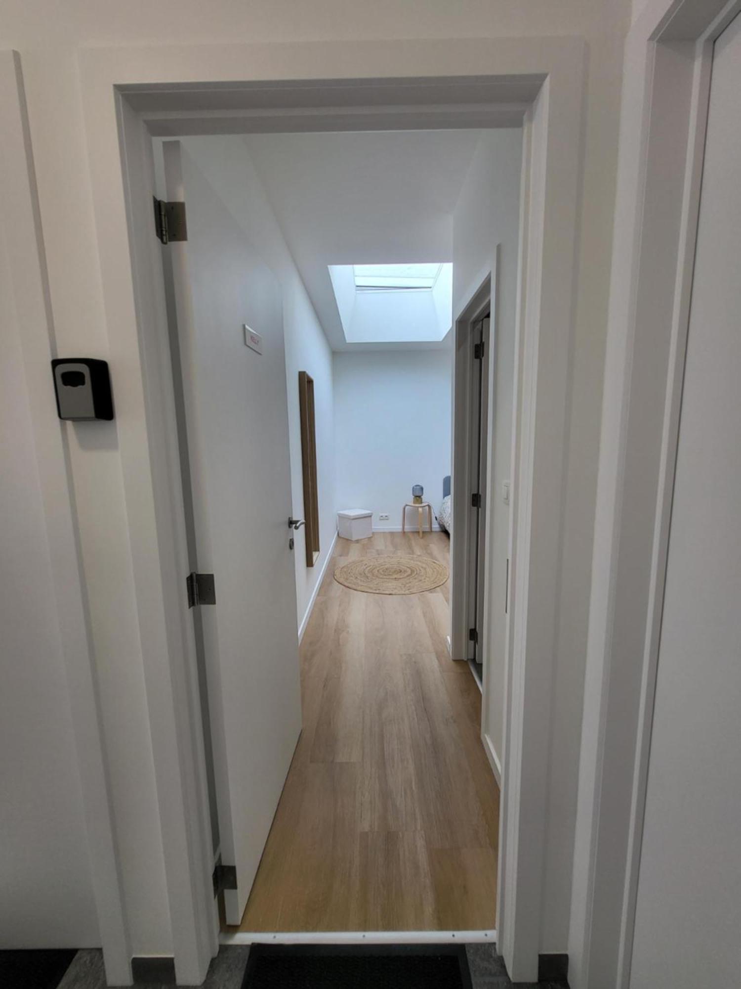 בריסל Private Rooms - European Quarter מראה חיצוני תמונה