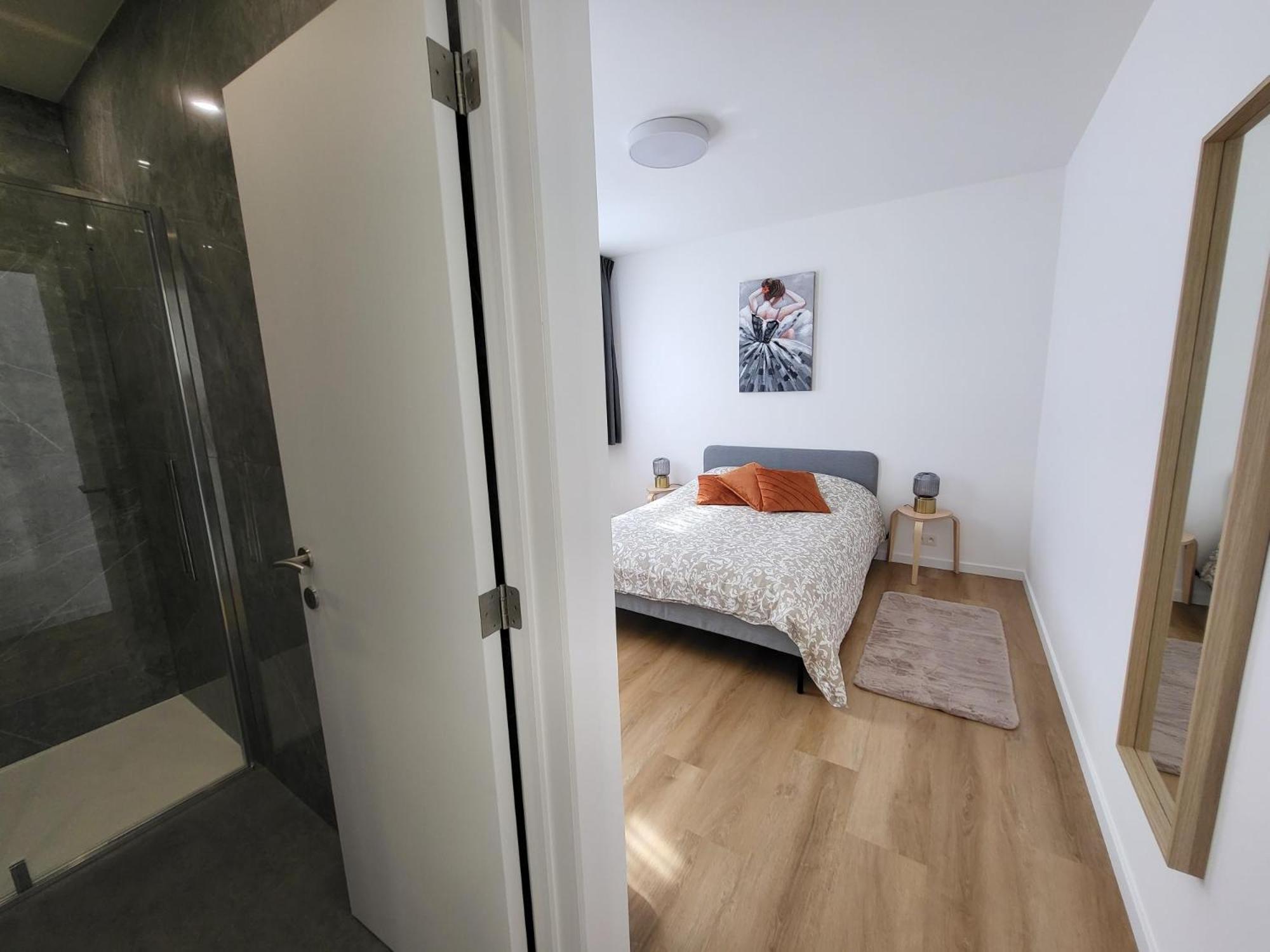 בריסל Private Rooms - European Quarter מראה חיצוני תמונה